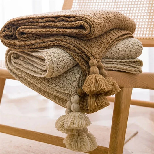 Nordic Chunky Knit Throw Blanket – Waffle Embossed Bedspread with Tassels